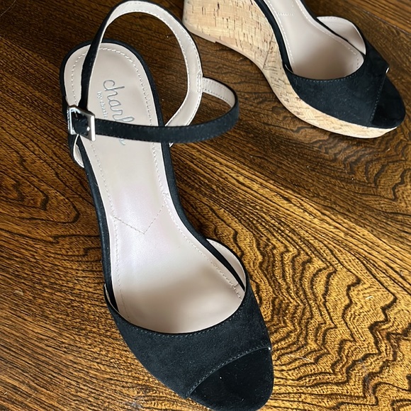 Beautiful wedges - Picture 2 of 7